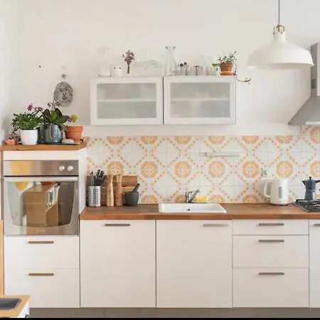 Family In The Centre - Free Parking Garage Apartament